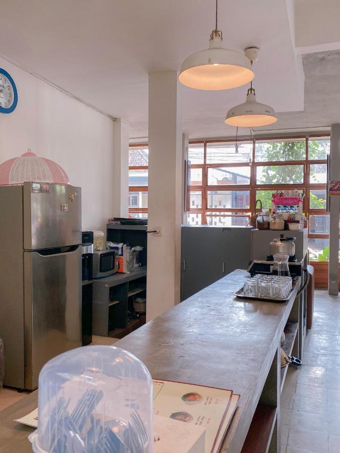 Augustina Home Malang Eksteriør bilde